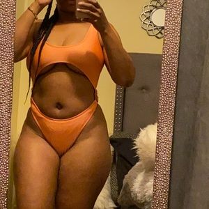 Orange double ring high leg cut out swimsuit